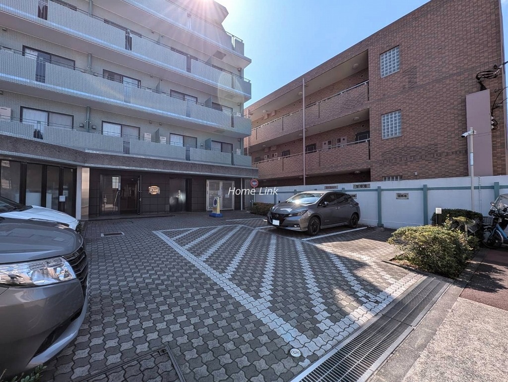 菱和パレス小竹向原　駐車場